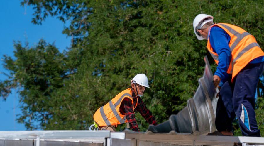Professional new roof installation services in Brookfield, OH